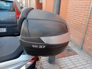 Kawasaki J300 Negra y Plata