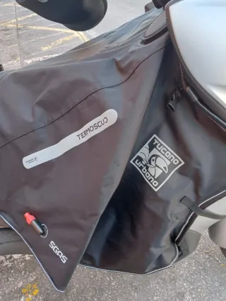Kawasaki J300 Negra y Plata