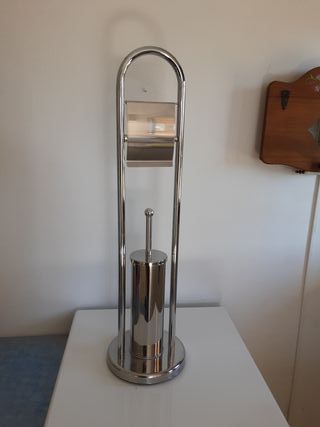 Portarrollos y portaescobilla de baño