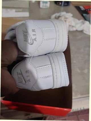 Nike Air Force 1 Low '07 Talla 41 Blancas