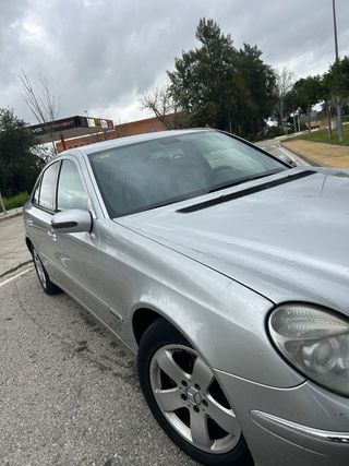Mercedes-Benz Clase E 2003