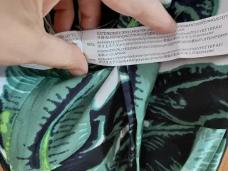 Mono estampado hojas tropicales