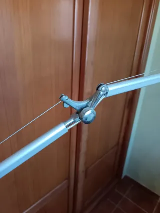 Lámpara de pie moderna plateada