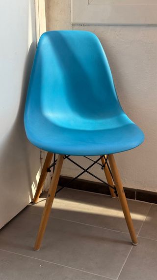 Pack 4 Sillas Nórdicas. Una de cada color