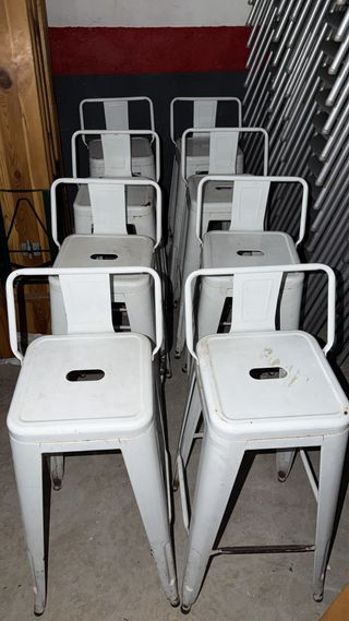 8 Taburetes Metálicos Blancos con Respaldo a 10€ u