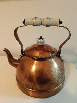 Tetera de cobre vintage