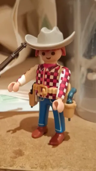 Playmobil vaquero con accesorios