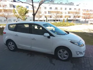 Renault Grand Scenic 2011
