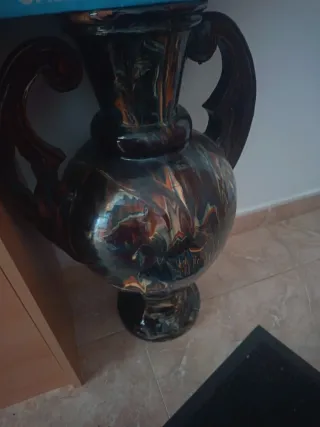 Jarrón de cerámica con diseño