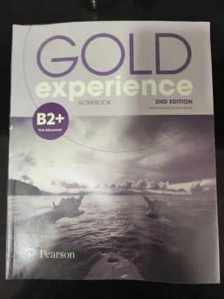 Gold Experience B2+ student's book y workbook
