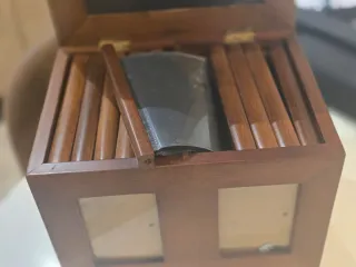 Caja portafotos de madera