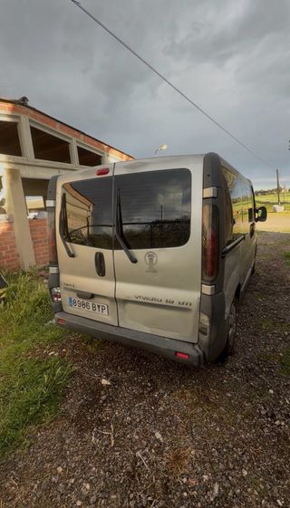 Opel Vivaro 2004