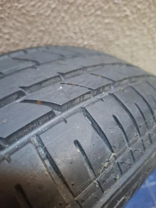 Rueda Bridgestone 195/65R15 8mm dibujo +Llanta 15"