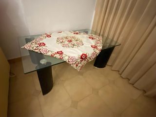 Mesa de cristal moderna