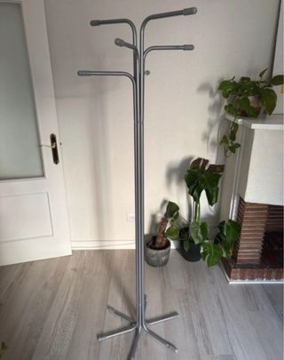 Perchero de pie Ikea gris metal