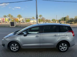Peugeot 5008 2015 (CON TAN SOLO 133.000 KM )