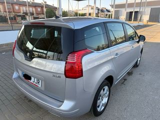 Peugeot 5008 2015 (CON TAN SOLO 133.000 KM )