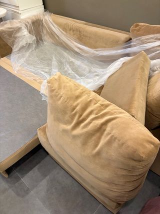 Sofá cama esquinero con arcón – buen estado