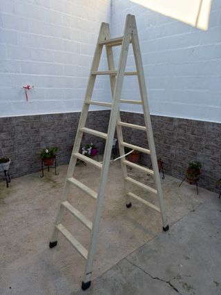 Escalera de madera 8 peldaños
