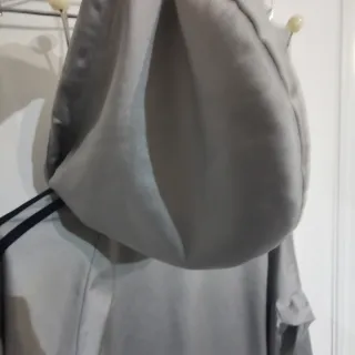 Sudadera Adidas Gris con Cremallera y Capucha