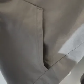 Sudadera Adidas Gris con Cremallera y Capucha