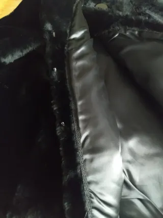 Abrigo Mutón Hecho a Medida Negro