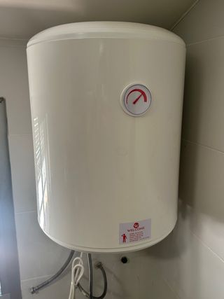 Calentador de agua eléctrico