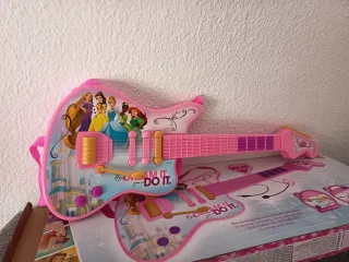 Guitarra electrónica Disney Princesas
