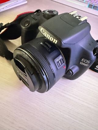 Canon EOS 1200D + Obiettivi 18-55mm e 50mm
