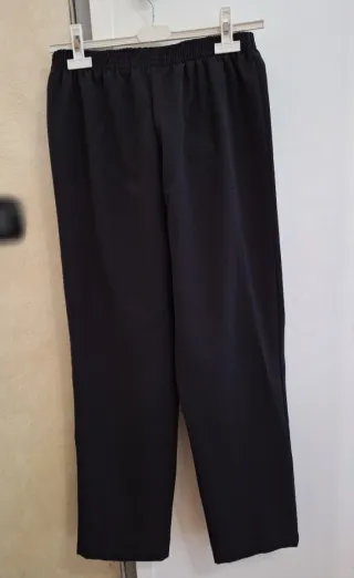 Pantaloni neri taglio classico comfort