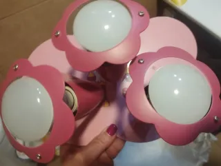 Lámpara infantil rosa y blanca princesas