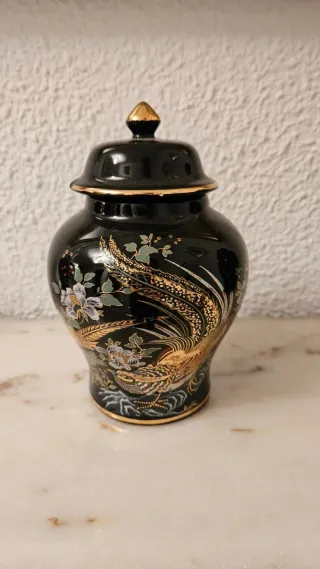 Conjunto de tres jarrones porcelana tibor