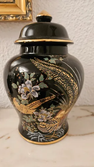 Conjunto de tres jarrones porcelana tibor