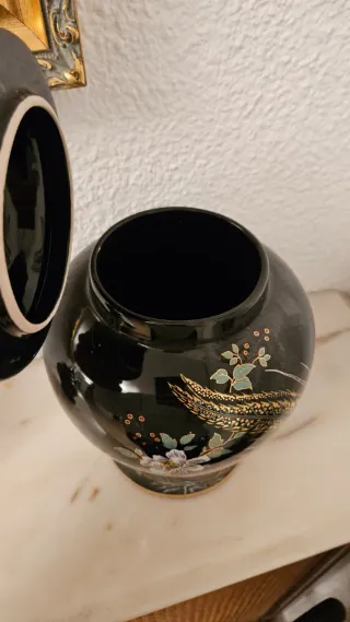 Conjunto de tres jarrones porcelana tibor