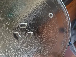 Piatto girevole in vetro per microonde. Come nuovo