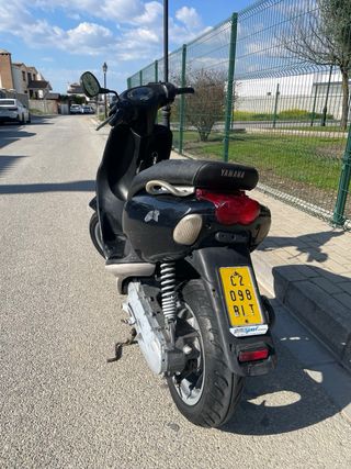 Yamaha Neos 50cc Scooter Negra