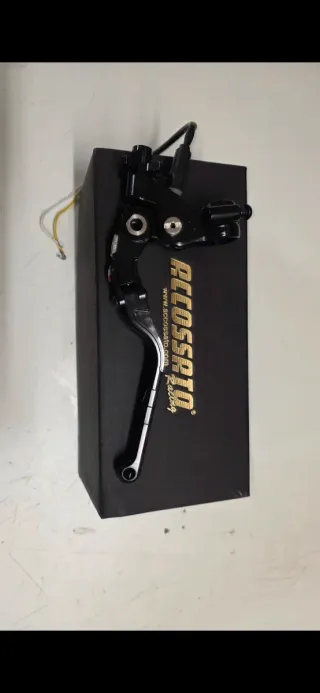 Maneta Embrague Accossato 24M con sensor.