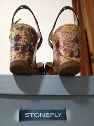 Sandalias cuña ante negro T.38