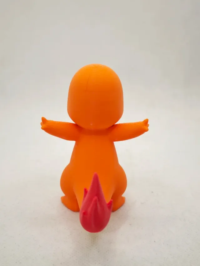 Figura Charmander sin caja