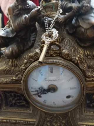 Reloj de sobremesa bronce cuerda