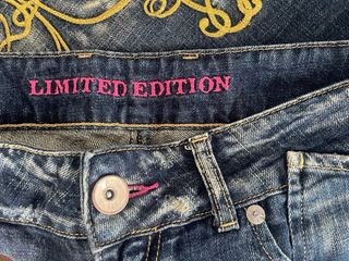 Vaqueros 2000s bordados dorados