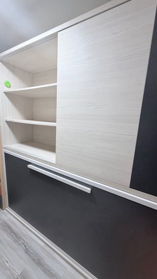 Armario Cama Beige y Gris