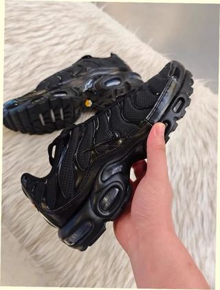 Nike Air Max Plus Triple Black Talla 41