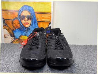 Nike Air Max Plus TN Triple Black Talla 40