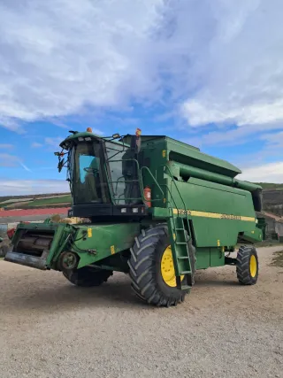 Cosechadora John Deere 2256
