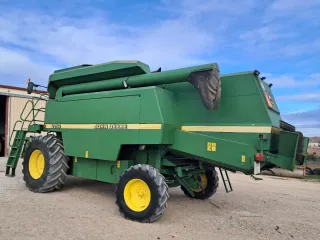 Cosechadora John Deere 2256