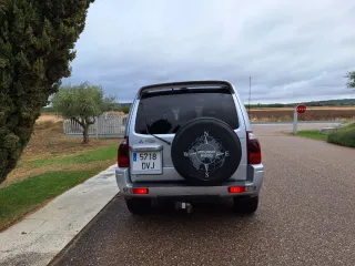 Mitsubishi Montero 2006