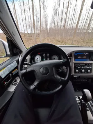 Mitsubishi Montero 2006