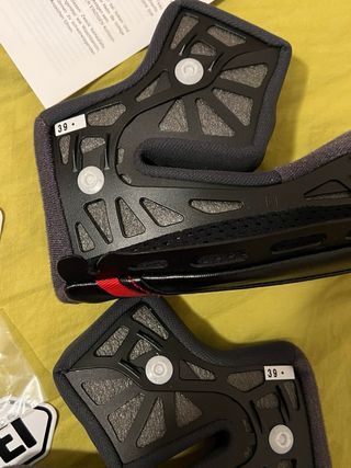 Shoei GT Air 2 L + guanciali