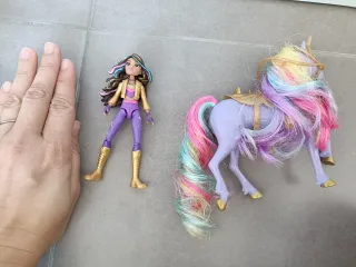 Academia Unicornio. Muñeca Sophia